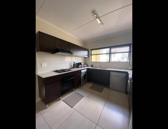 2 BEDROOM APARTMENT FOR SALE IN KYALAMI HILLS